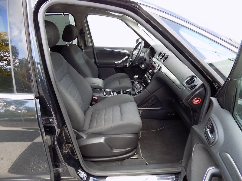 Ford S-MAX (2010) 2.0i/ČR/Klimatizace/LED/ - fotka 16 z 35