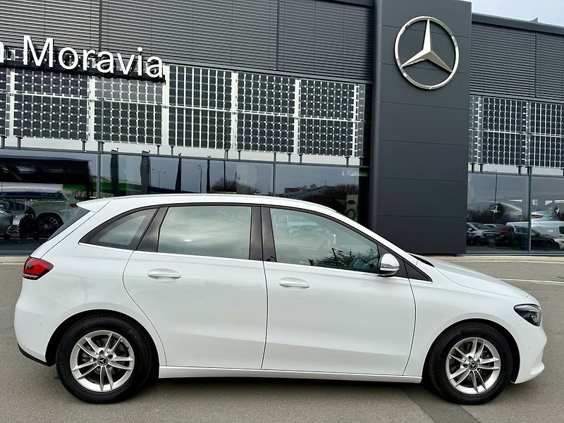 Mercedes-Benz Třídy B (2020) 180 d - fotka 15 z 36