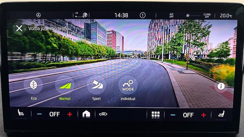 Škoda Enyaq 82 kWh AUT 80 Loft - fotka 29 z 31