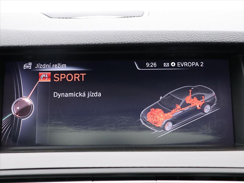 BMW Řada 5 3,0 D 190 kW X-Drive Luxury Li - fotka 22 z 35