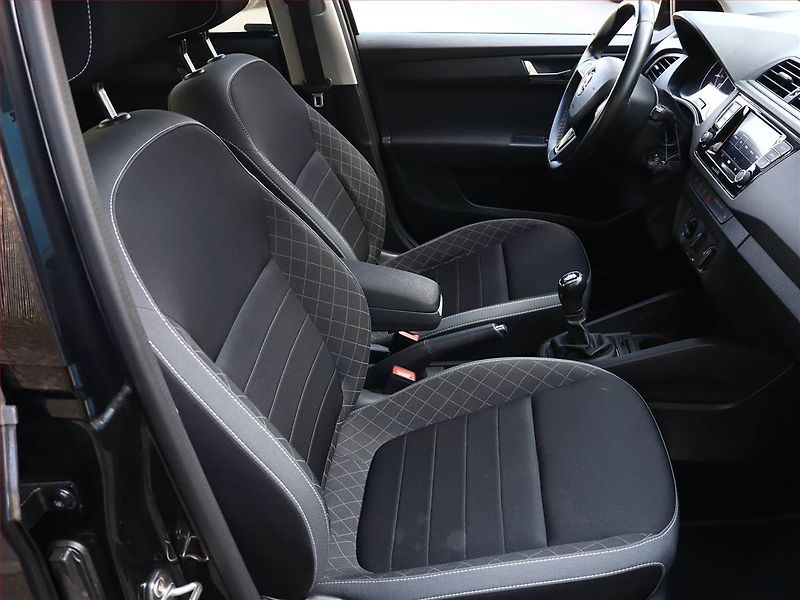 Škoda Fabia (2020) Ambition 1.0 TSI, Tempomat - fotka 7 z 15