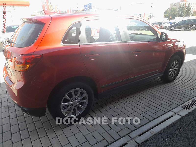 Mitsubishi ASX (2017) 1.6 LPG, 1.maj,ČR - fotka 2 z 3