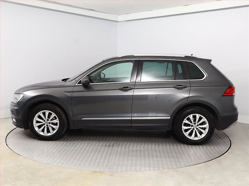 Volkswagen Tiguan (2018) 1.4 TSI, ČR,1.maj, Tempomat - fotka 3 z 14