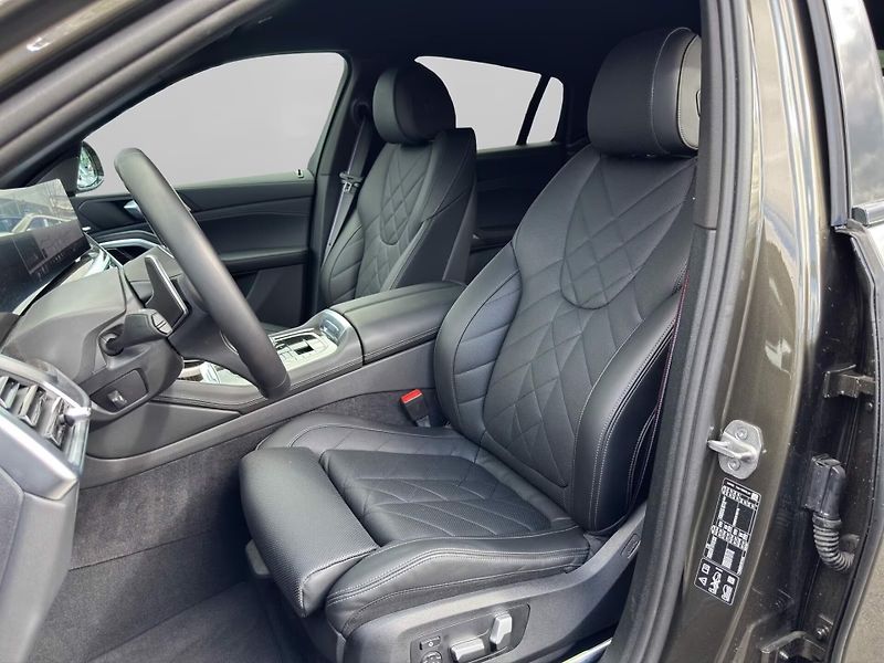 BMW X6 xDrive30d M-Sport Pro 360 Inno - fotka 8 z 14