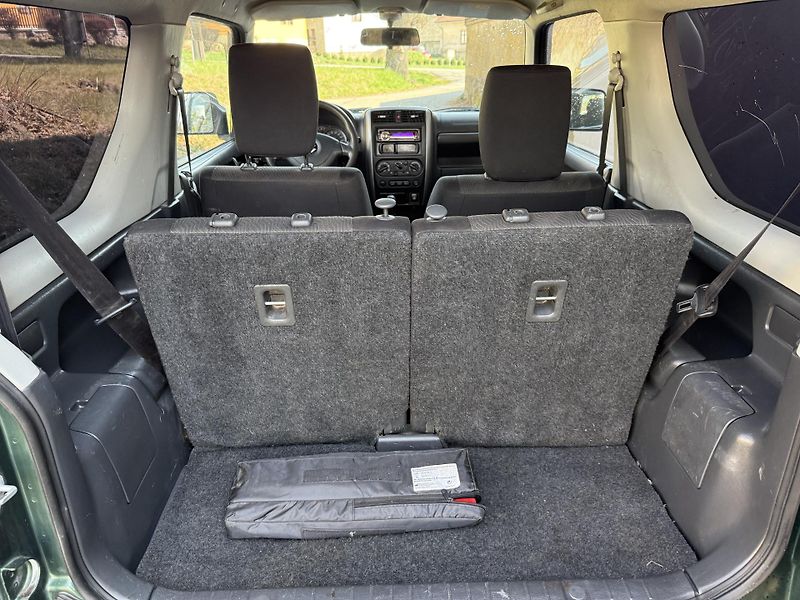 Suzuki Jimny 1,3 4x4 Servisní kniha - fotka 8 z 21