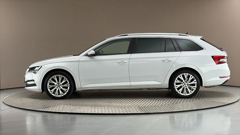 Škoda Superb 2.0 TDI DSG 4x4 Style Combi - fotka 4 z 30