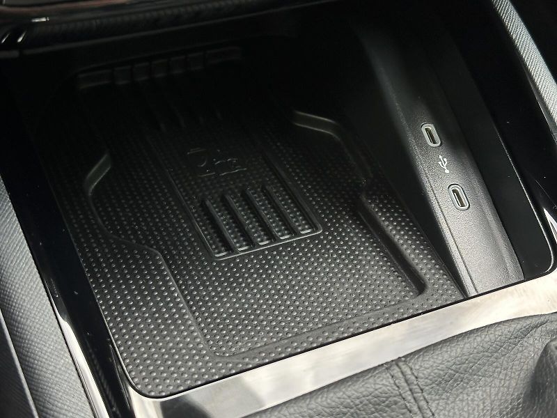 Škoda Scala 1.0TSi DSG 116PS LED V.Cockpit - fotka 37 z 47