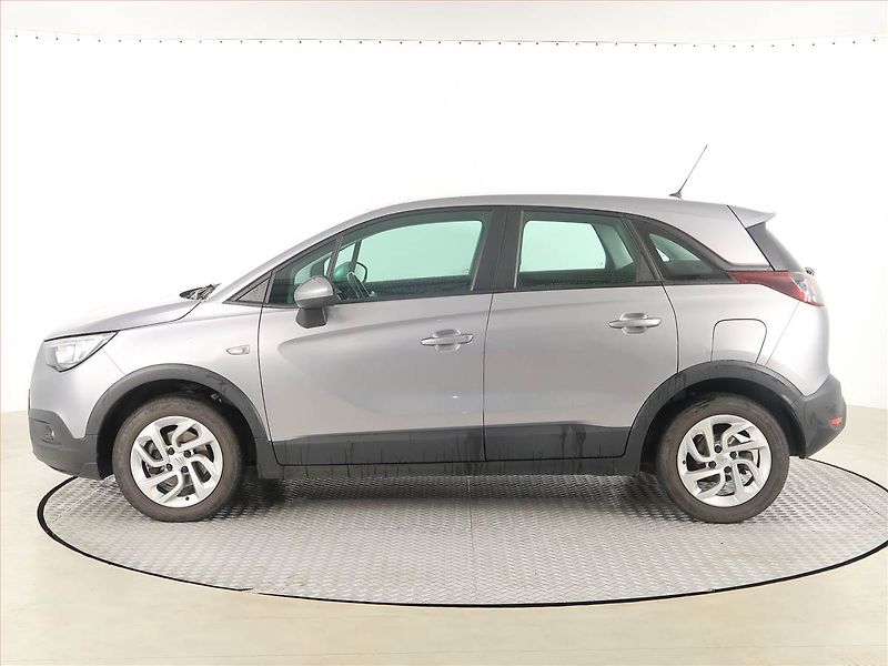Opel Crossland X (2020) 1.2 Turbo, Tempomat - fotka 3 z 18