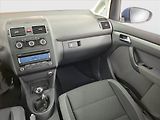 Volkswagen Touran (2011) 1.6 TDI, nová STK, servisované - náhled 8