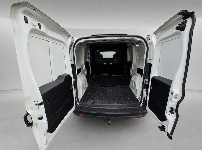 Fiat Dobló (2016) 1.6 JTD 77KW Maxi,navigace - fotka 13 z 19