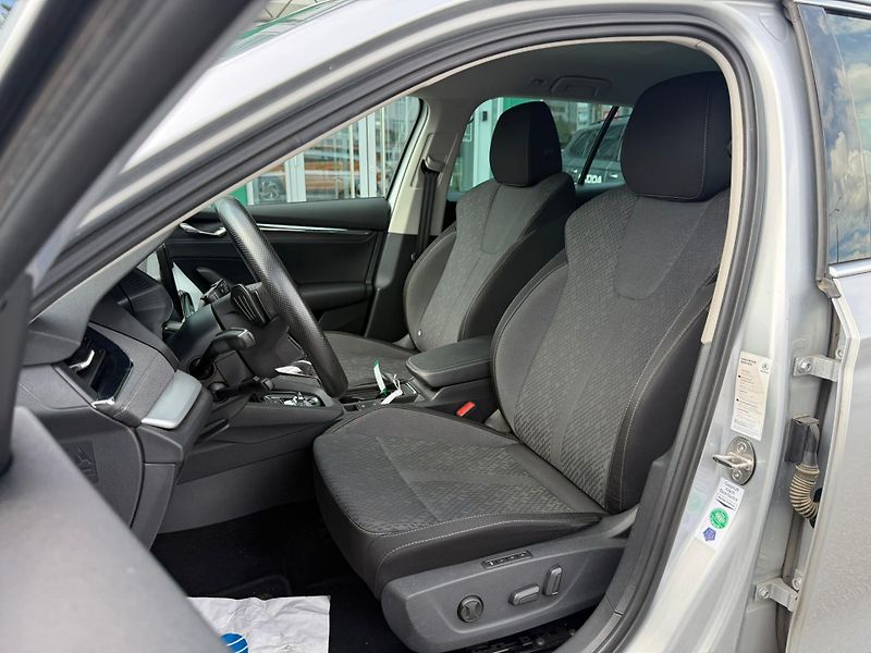 Škoda Octavia Style 2.0 TDI 110kW DSG Combi - fotka 8 z 25