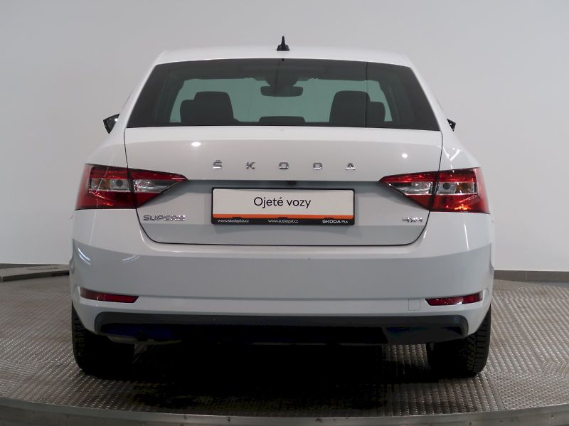 Škoda Superb (2021) STYLE 2.0TDI 147KW 4x4 DSG TAŽ - fotka 9 z 42