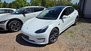 Tesla Model 3.