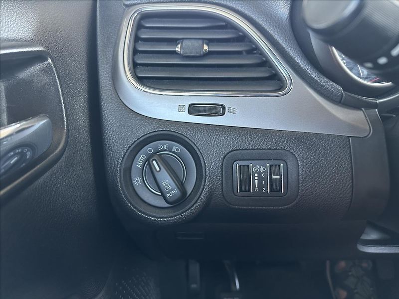 Fiat Freemont 2,0 CROSS 4x4 AUTOMAT - fotka 25 z 32