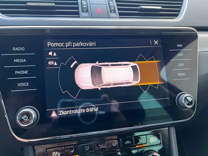 Škoda Superb (2023) Style 2.0TDI 110KW DSG! Tažné! - fotka 42 z 45