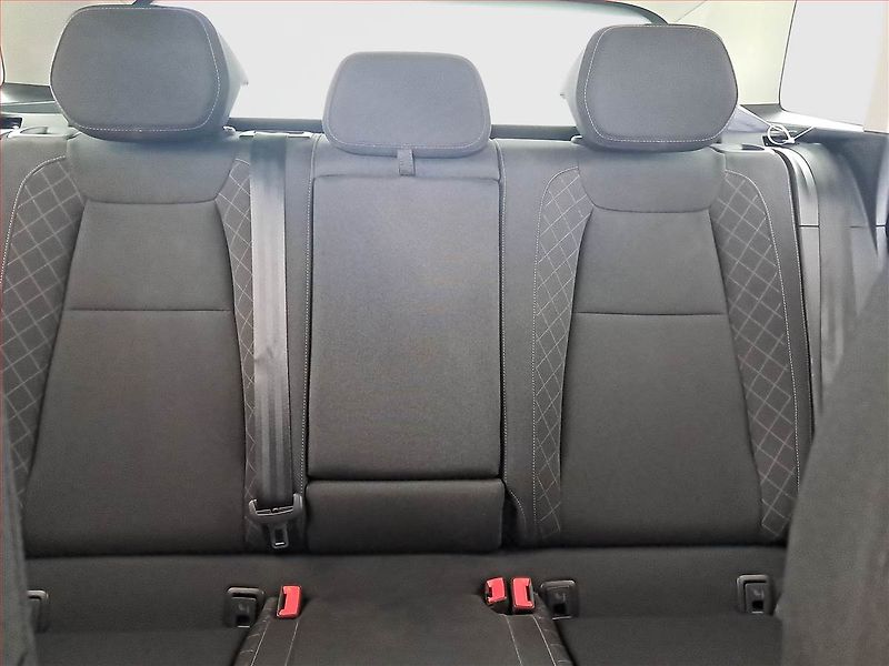 Škoda Karoq (2019) 1.5 TSI - fotka 10 z 15