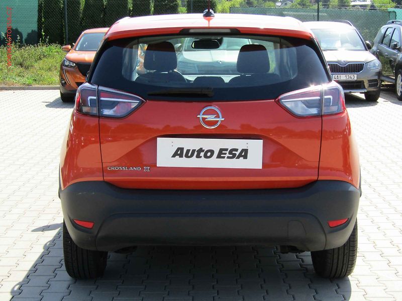Opel Crossland X (2020) 1.2i, AC, výhřev sed - fotka 5 z 17