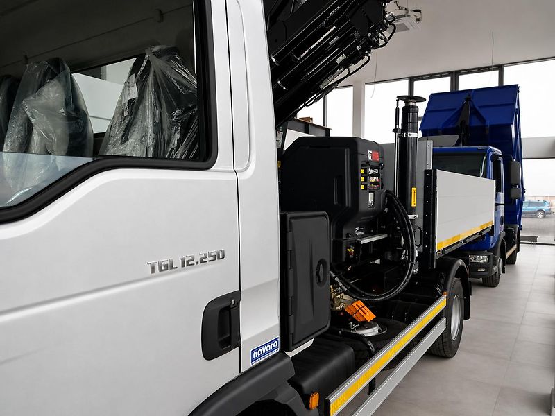 MAN TGL 12.250 NOSIČ KONTEJNERU 8T - fotka 2 z 10