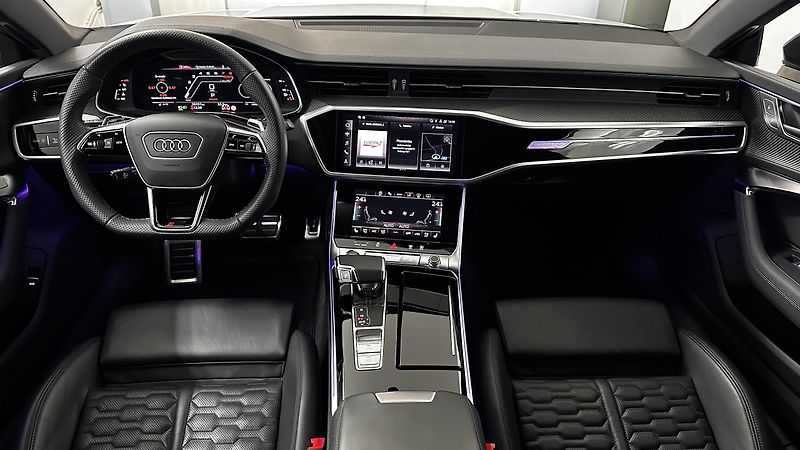 Audi RS 7 V8 4.0 / STAV NOVÉHO VOZU - fotka 17 z 54