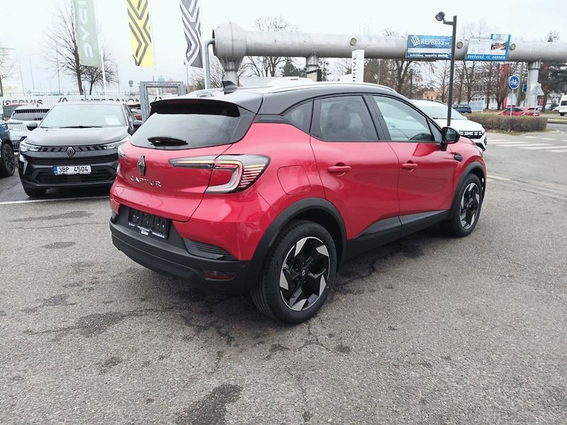 Renault Captur (2026) techno mild hybrid 140 EDC - fotka 5 z 27