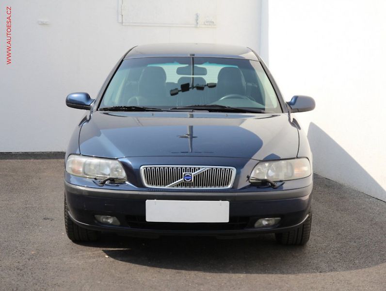 Volvo V70 (2005) 2.4 D - fotka 2 z 3