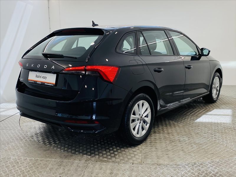 Škoda Scala 1,0 TSI 85kW Selection - fotka 2 z 24