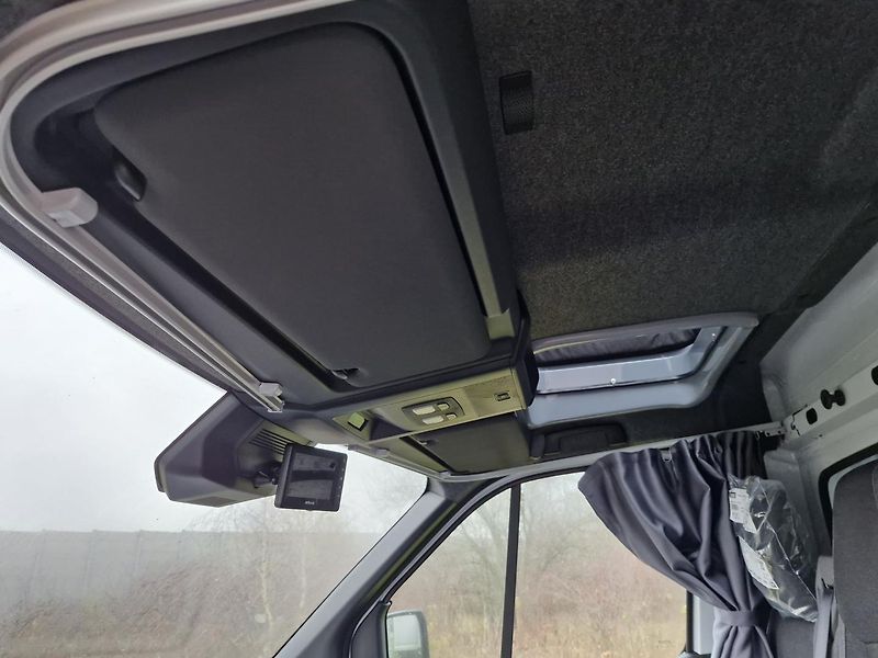 Renault Master (2026) Valník10palet+spací nástavba   - fotka 6 z 15