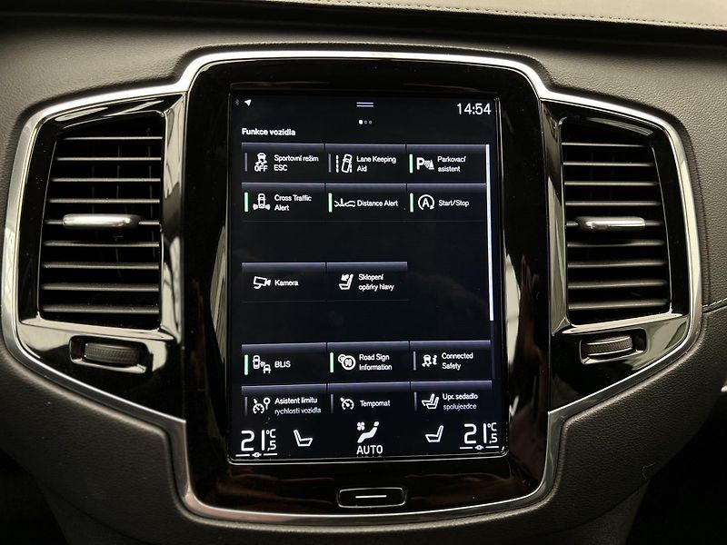 Volvo XC90 2.0 D5 4x4 Inscription - fotka 21 z 35