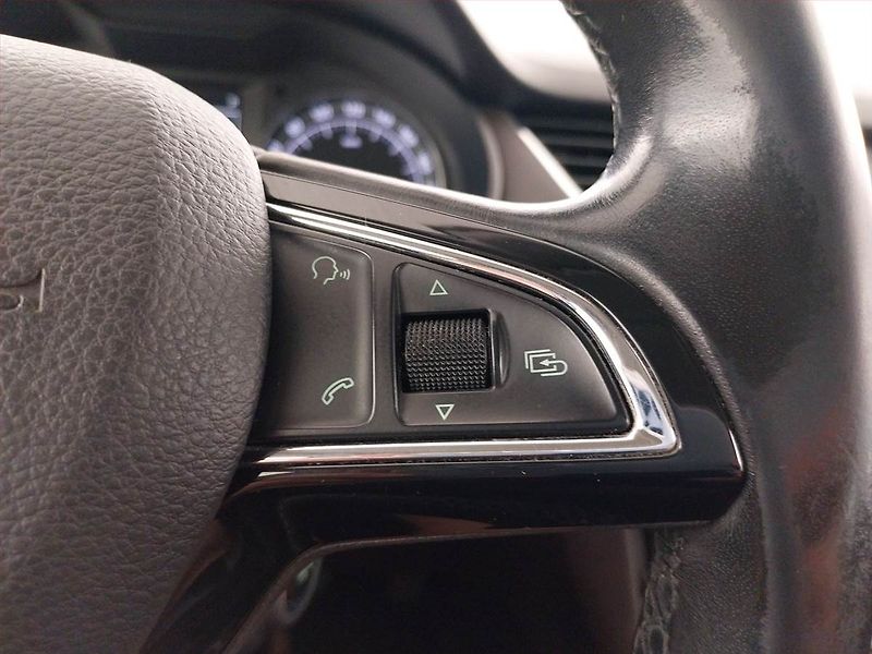 Škoda Octavia (2015) Laurin&Klement 2.0 TDI, 4X4 - fotka 16 z 20