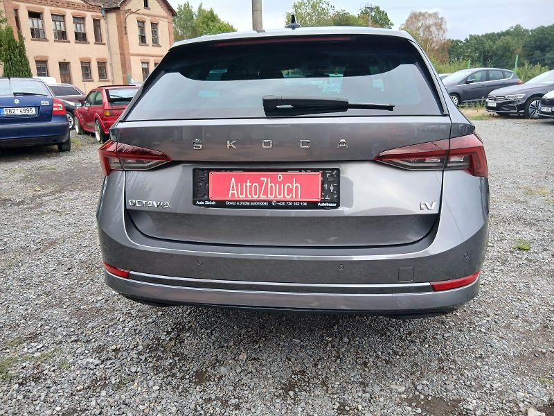 Škoda Octavia 4, iV, Plug in Hybrid, ALU 18 - fotka 13 z 66