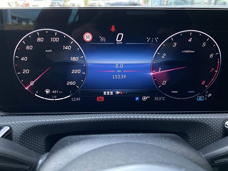 Mercedes-Benz CLA (2025) 200 - fotka 16 z 25