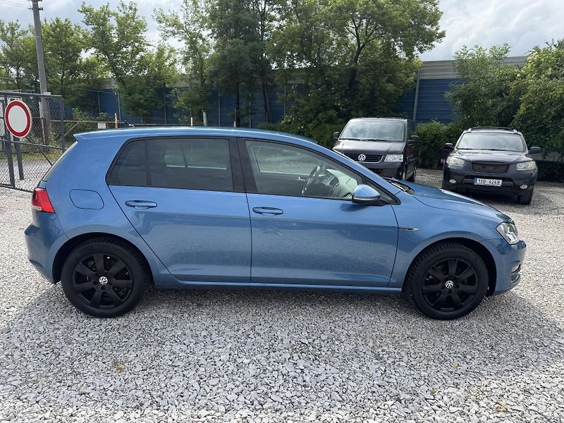 Volkswagen Golf (2015) 1.6TDi,DSG,rezervace - fotka 3 z 49
