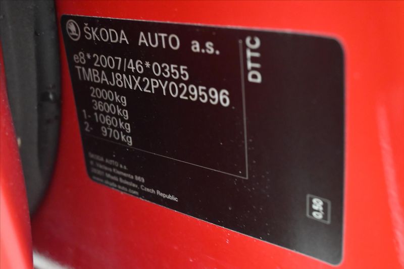 Škoda Octavia 2,0 TDI 110kW DSG VIRTUAL NAVI - fotka 12 z 29