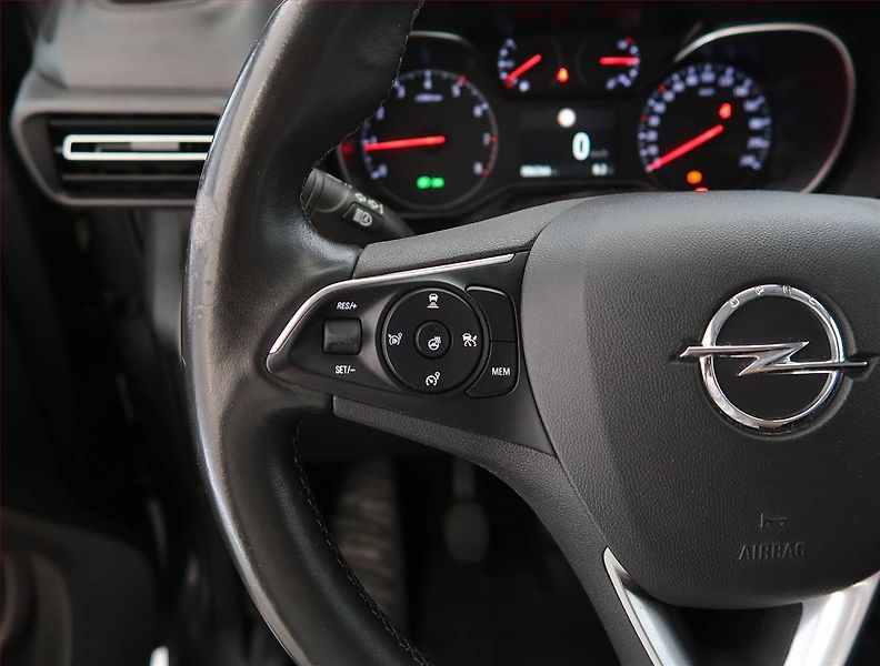 Opel Combo (2019) Enjoy 1.2 Turbo, 7Míst, 1Maj - fotka 18 z 22