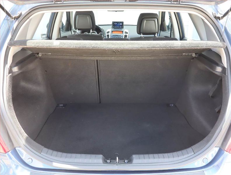 Kia Ceed (2008) 1.4 CVVT, Serv.kniha - fotka 12 z 15