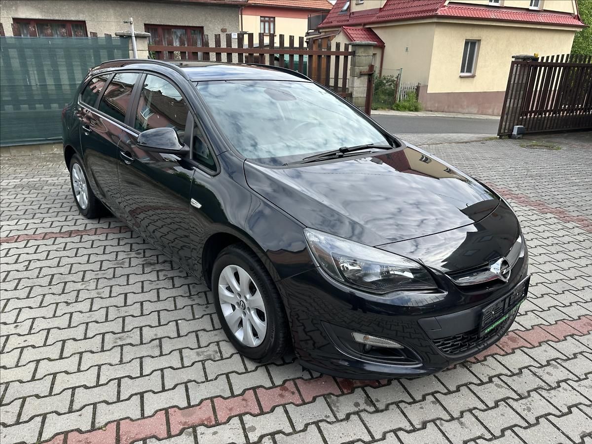 Opel Astra 1,4 TURBO SPORT