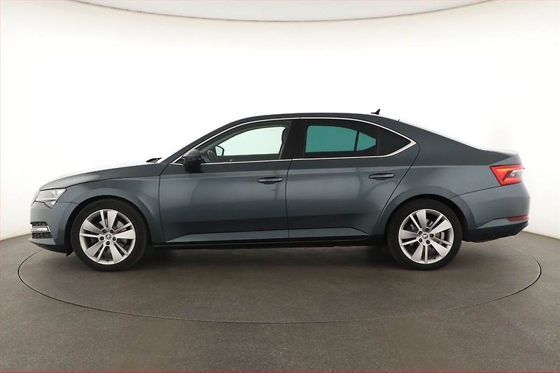 Škoda Superb (2021) Style 2.0 TDI - fotka 3 z 20