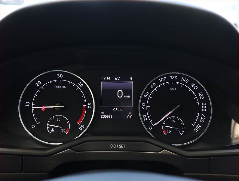 Škoda Superb (2016) Style Plus 2.0 TDI, 4X4 - fotka 11 z 24