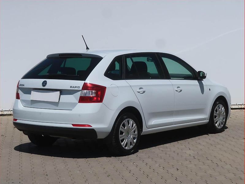 Škoda Rapid (2014) Spaceback 1.2 TSI, Tempomat - fotka 5 z 15