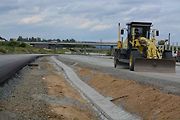 Pokládka cementobetonového a asfaltového povrchu vozovky na stavbě dálnice D1 mezi Říkovicemi a Přerovem, 28. června 2025