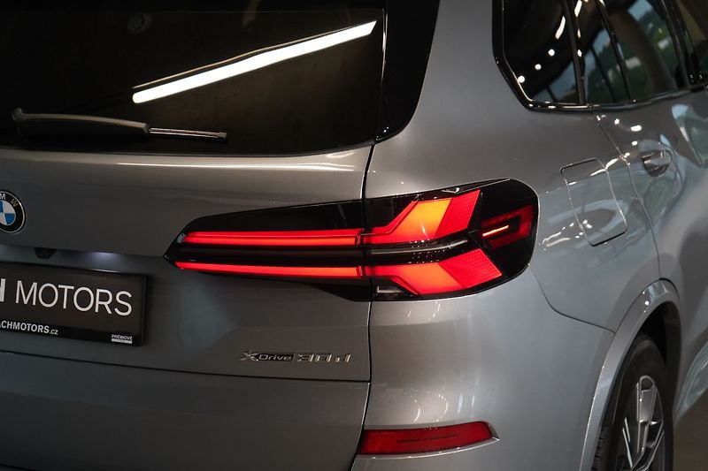 BMW X5 30d xDrive, Ventilace, Tažné - fotka 11 z 49