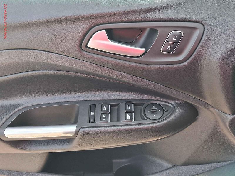 Ford Kuga (2019) 1.5i, Bixen, navi - fotka 11 z 23