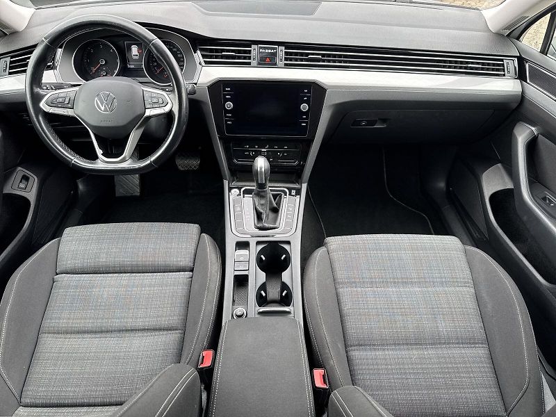 Volkswagen Passat (2021) Variant 2.0 TDI DSG Business - fotka 5 z 34