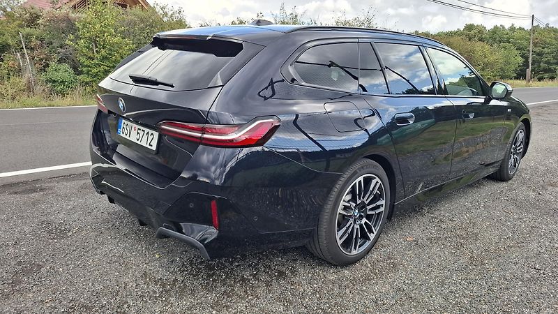 BMW Řada 5 (2024) - fotka 3 z 13