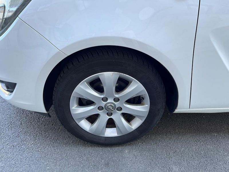 Opel Meriva (2014) - fotka 9 z 32