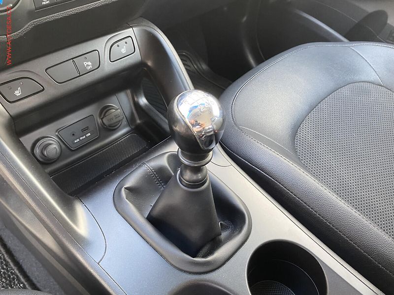 Hyundai ix35 (2014) 1.6 GDi, +kola - fotka 16 z 17