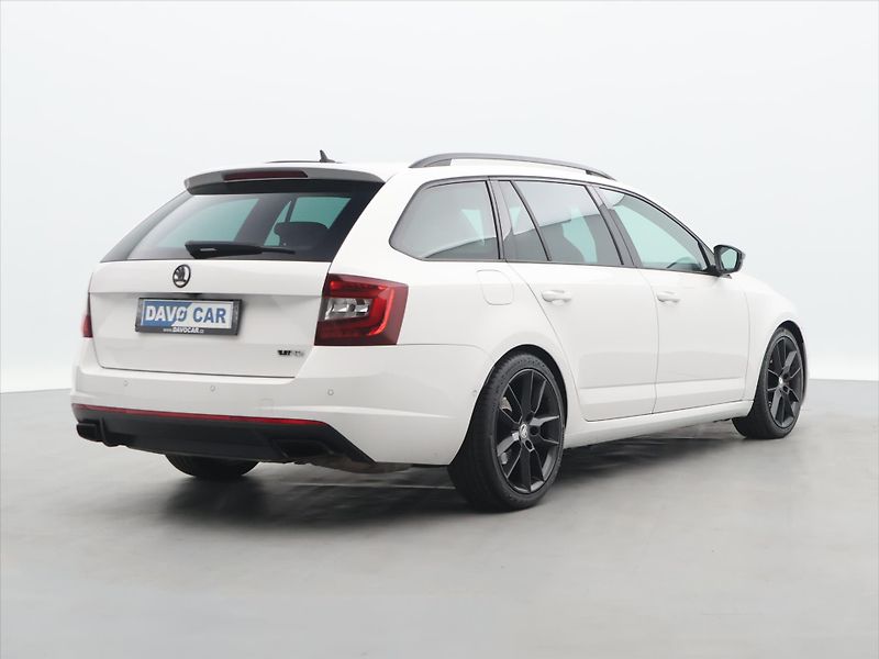 Škoda Octavia 2,0 TSI DSG RS230 CZ Challenge - fotka 7 z 34