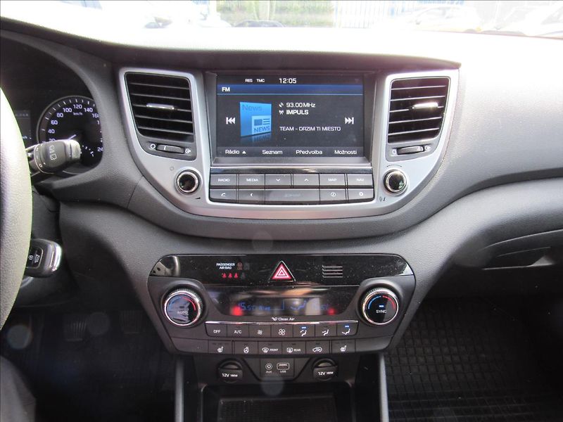 Hyundai Tucson 1,7 CRDi 85kW Nové v ČR - fotka 15 z 33