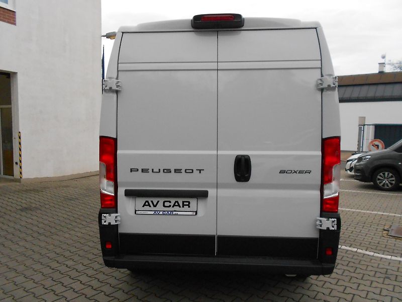 Peugeot Boxer 3500 L3H2 BlueHDi 140k - fotka 6 z 9