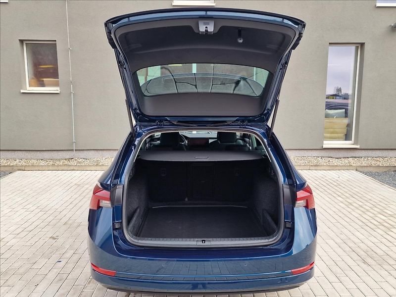 Škoda Octavia 2.0 TDI Style Combi,ČR,1.Maj. - fotka 39 z 48